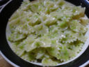 Ricette primaverli: le farfalle con il pesto di fave