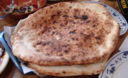 Ideale come antipasto, il pane naan al formaggio