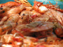 Ancora un secondo piatto di pesce con i gamberi tiepidi con belga e pasta sfoglia.