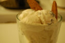 Un gelato senza glutine? Quello di vaniglia al profumo di rose.