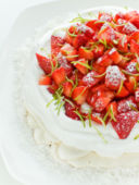 Come riciclare gli albumi, la pavlova alle fragole