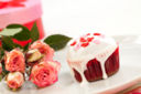 Festa della mamma, i cupcake con glassa alla rosa
