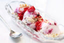 Dolci estivi, il gelato allo yogurt e amarene