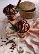 Ricette dolci estivi light, il gelato al caffè e caramello