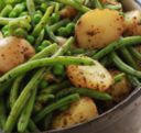 Insalata di fagiolini lessi con patate e mandorle