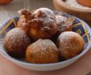 I « Camagnari » cibo di strada della Serenissima come le Fritole, frittelle dolci veneziane