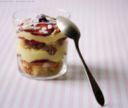 Trifle con colomba e fragole