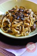 Linguine con funghi al curry, Linguine Pasta with curried mushrooms