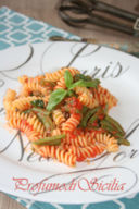 Fusilli al Sugo con Fagiolini e Basilico