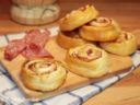Girelle di Pasta Sfoglia veloci con Salame e Philadelphia