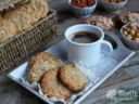 Biscotti ai fiocchi d'avena con mandorle e noci