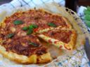 Quiche vegetariana con porri e peperoni