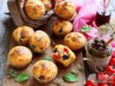 Muffin con olive e pomodorini