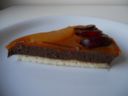 Torta al cioccolato, cannella e frutta d’estate