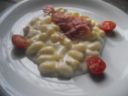 Gnocchetti con speck, stracchino e fontina