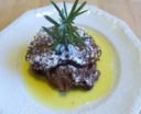 Frittelle di farina di castagne, mela annurca e pinoli