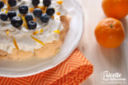 Zuppa inglese di pandoro con panna e mirtilli