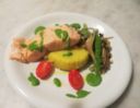 Salmone, patate, carciofi e rucola