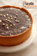 Crostata al cocco e mandorla con ganache al cioccolato