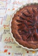 Clafoutis di pere, cioccolato e cannella