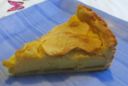 Torta di crema con mele