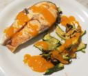 Salmone al forno con emulsione di pomodorini