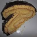 Rotolo alla crema ricoperto di cioccolato