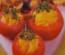 Pomodori con uova strapazzate
