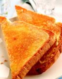 Toast al formaggio e porro