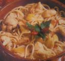 Zuppa di spaghetti con pollo alla maremmana