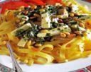 Tagliatelle ai pinoli