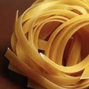 Tagliatelle al pesto di zucchine e gamberetti