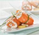 Involtini di salmone con ricotta e erba cipollina