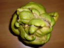 Limone deforme a Terzigno? Una bufala corre sul web