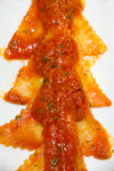 L’albero di Natale di ravioli di baccalà mantecato all’arrabbiata (ricetta)