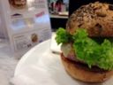 Eataly Roma. Chi scommette 12 € sull’hamburger italo-americano di ‘Ino?
