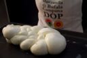 Mozzarella di Bufala. Nasce il kit fai da te congelato: vi convince?