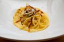 Roma. Bibere Bistrot fa centro con carbonara di stagione e pollo fuori programma