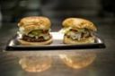 Superiority Burger, l’hamburger numero 1 al mondo è vegano