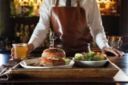 Hamburger. Joe Bastianich vi spiega come farlo veggie nel suo nuovo libro