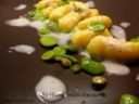A Pasqua: Gnocchi cacio e pepe con le fave fresche