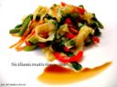 Tagliatelle di riso con verdure saltate e soia