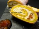 Rotolo con panna e marmellata di arance