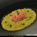 Risotto con crema di piselli e menta e tartare di gamberi rossi