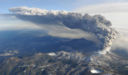il vulcano Shinmoedake torna  ad eruttare