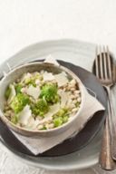 Insalata di orzo, cavolo broccolo e pecorino