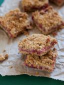 Barrette di crumble alla fragola