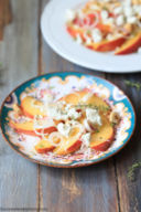 Insalata di pesche e feta