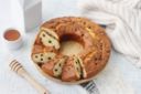 Ciambella soffice al miele con gocce di cioccolato