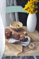 BROWNIES AL CIOCCOLATO E NOCCIOLE